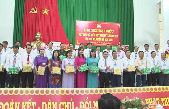 Ông Dương Thanh Toàn tái giữ chức danh Chủ tịch Ủy ban MTTQ Việt Nam huyện Long Phú